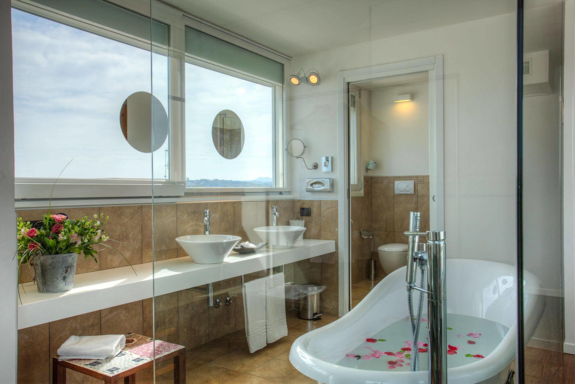 D-Place Hotel & Suite 리치오네 외부 사진